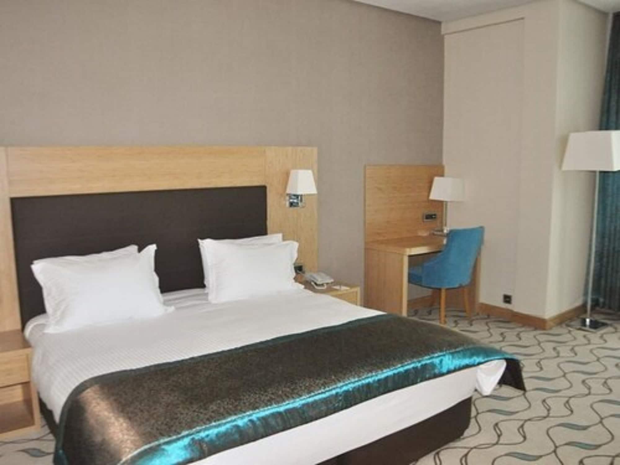 Margi Hotel Edirne Eksteriør billede A room at the hotel