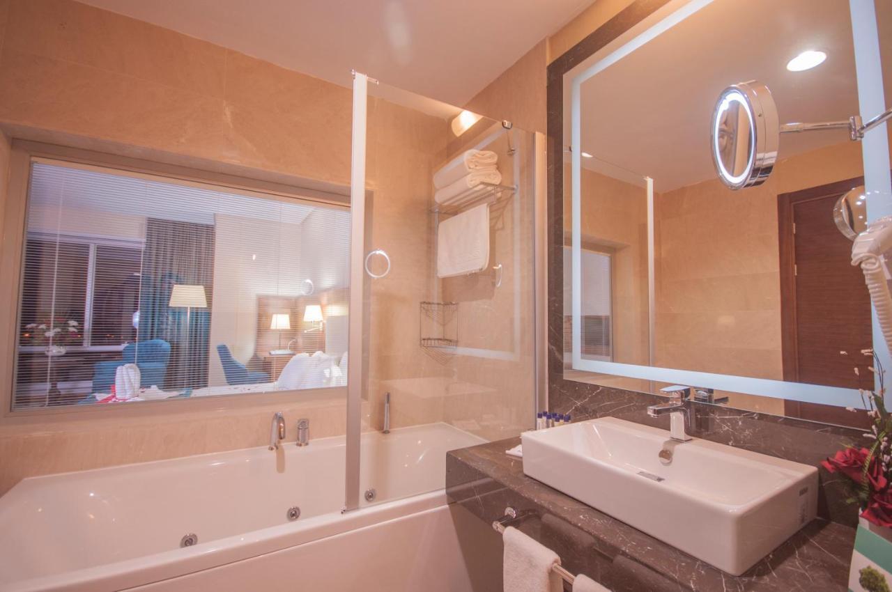 Margi Hotel Edirne Værelse billede A bathroom in a hotel